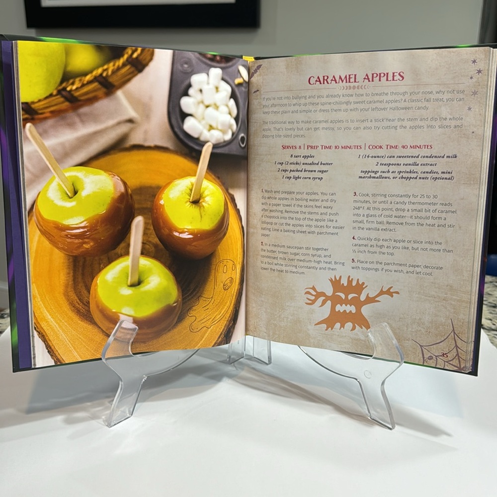 THE UNOFFICIAL HOCUS POCUS COOKBOOK - Picture 3 of 5